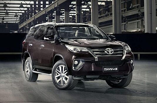 Toyota Fortuner вышла в топовой «бриллиантовой» комплектации