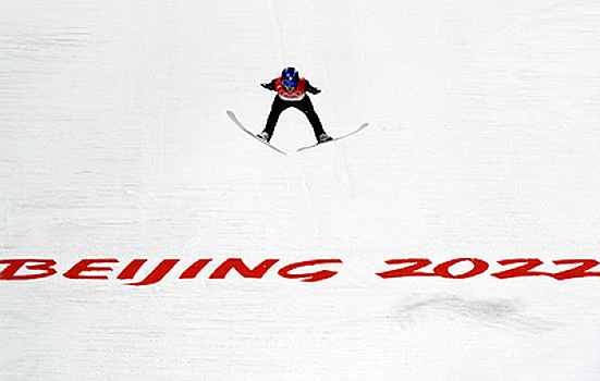 Японец Кобаяси стал олимпийским чемпионом в прыжках на лыжах с нормального трамплина
