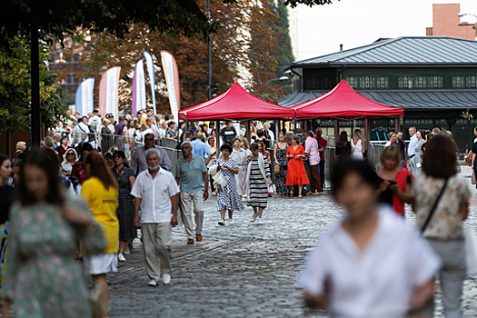Массовая драка в Калининграде, визы в Европу, скульптура Церетели: 10 обсуждаемых новостей выходных