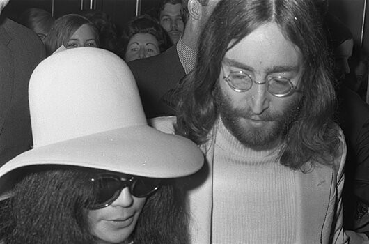 Почему застрелили Джона Леннона и зачем убийца читал "Над пропастью во ржи"