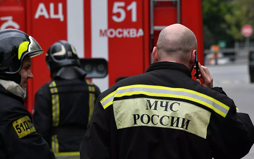 В Москве началась массовая эвакуация судов