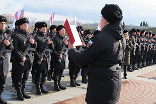 Матвиенко открыла в Совфеде выставку памяти псковских десантников