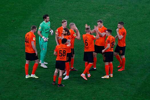 Тарханов: «Железнов — молодой игрок, у него нет стабильности»