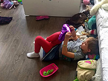 Россиянка рассказала, как научила детей убираться без скандалов