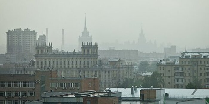 Москвичей предупредили о высоком давлении в выходные