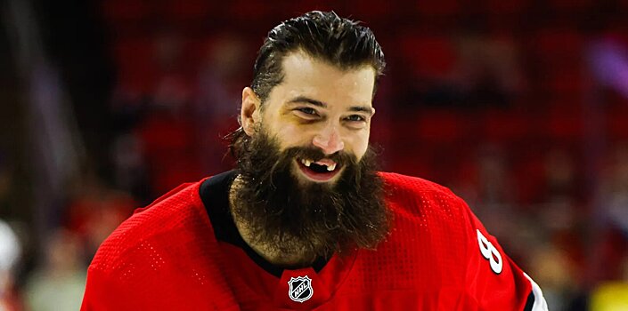 Бернс провел 884-й матч подряд без пропусков и вышел на 6-е место в истории НХЛ