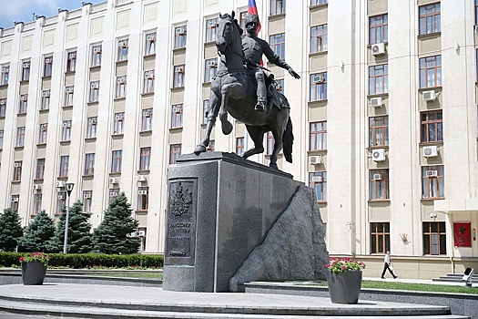 Главы пяти районов Кубани сохранили свои должности