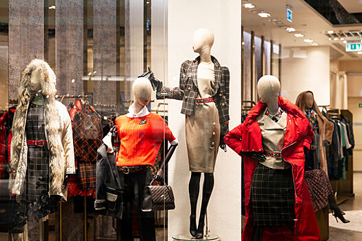 Платформа CDEK.Shopping в России начала продавать одежду бренда H&M