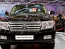 Мужчина с арбалетом угнал Land Cruiser во время тест-драйва в Москве