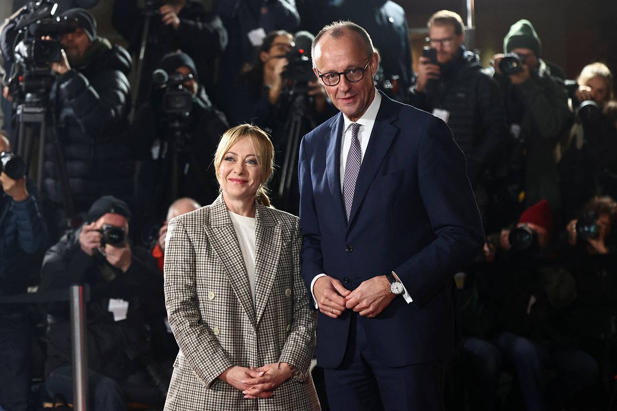 Стало известно о химии между Мелони и Мерцем