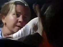 Женщина под Саратовом обматерила и избила таксиста-инвалида