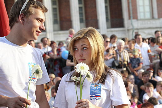 Россиянам предложили искать любовь в интернете, а не в реальной жизни