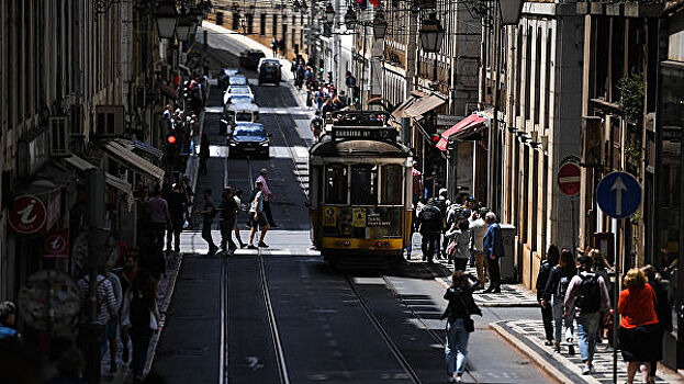 В Лиссабоне полиция больше не cможет штрафовать велосипедистов без шлемов