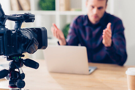 Эксперт ЦБ Стрелкова: мошенники публикуют вирусную рекламу на площадках блогеров