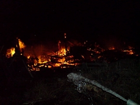 В Клепиковском районе под утро сгорели две бани