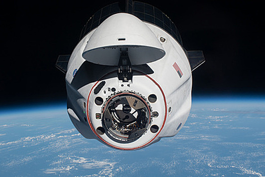 НАСА не исключило полет россиянина на Crew Dragon