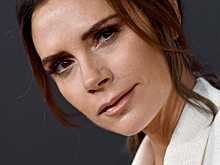 Виктория Бекхэм верит в энергию натуральных кристаллов и кланяется при виде сороки