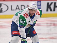 Хмелевски дебютирует за «Ак Барс» в игре с «Металлургом». Форвард заявлен в звене с Денисенко и Яшкиным