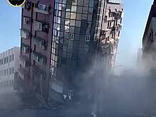 Последствия мощного землетрясения на Тайване показали на видео