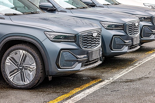 Минпромторг рассказал, на сколько выросли продажи новых автомобилей в России в 2023 году