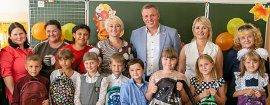 Подарки школьникам – от депутатов Законодательного Собрания Иркутской области