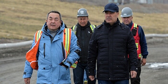 Золото Кыргызстана: Садыр Жапаров посетил рудник Кумтор
