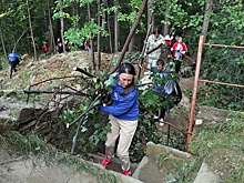 Волонтеры расчистили в уральском санатории участок с постройками XIX века