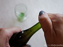 Арестованы торговцы сочинской чачей, из-за которой погибли две женщины с Урала