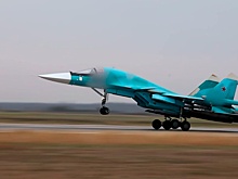 Экипаж Су-34 сбросил бомбы на скопление бронетехники ВСУ