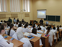 В Псковской области полицейские и общественники рассказали студентам об особенностях деятельности различных полицейских подразделений