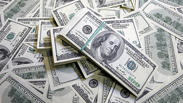 Доллар дорожает к мировым валютам