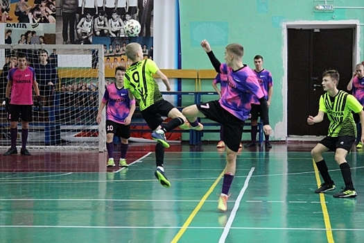 Юные волгоградцы одержали победу в этапе турнира «Мини-футбол – в школу»