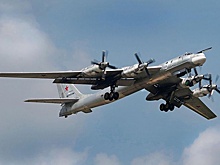 Ракетоносцы Ту-95МС ВКС России выполнили полет над водами Берингова моря