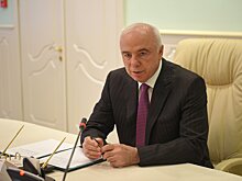 Вениамин Кондратьев поздравил с юбилеем экс-главу республики Адыгея