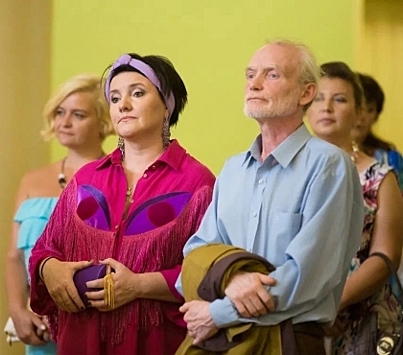 Актриса из Челябинской области сыграла роль матери скандальной звезды в новой комедии