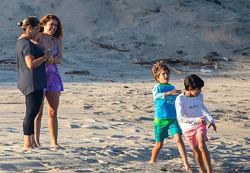 Шакира увезла детей от отца в Мексику
