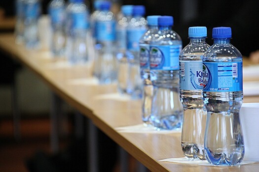 Питьевую воду будут раздавать в День молодежи в Москве из-за жары