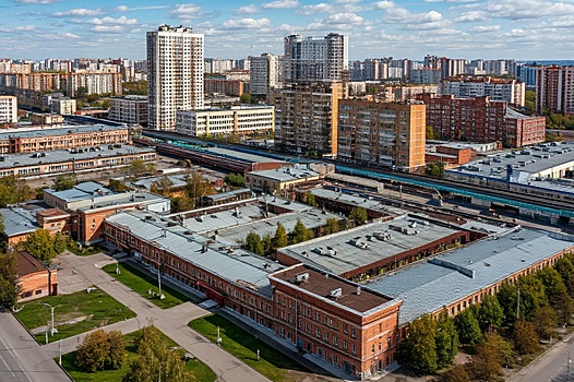 Член Общественной палаты Екатеринбурга призвал избавиться от легендарной надписи на заводе