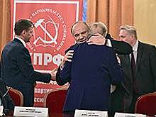 Геннадий Зюганов ищет, кто пойдет с ним на выборы