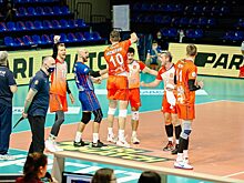 Красноярские волейболисты одержали первую победу в чемпионате