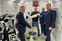 Рогозин показал теледроида в энергетическом модуле