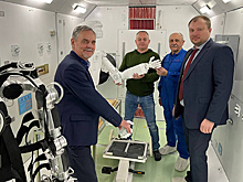 Рогозин показал теледроида в энергетическом модуле
