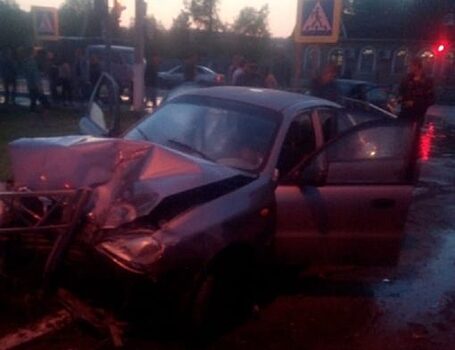 В Змиёвке столкнулись два авто. Есть пострадавший