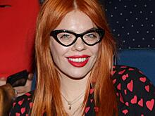 Анастасия Стоцкая пожаловалась, что ее песни не берут на радио