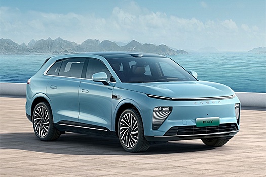 Exeed представила две новинки: седан и кроссовер. Их привезут в Россию