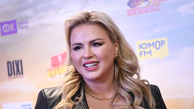 Женщина обвинила Анну Семенович в романе со своим мужем