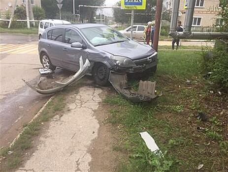 В Волжском районе госпитализирована водитель, нарушившая приоритет