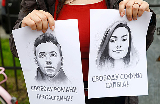 Протасевичу и Сапеге изменили меру пресечения: теперь они находятся под домашним арестом