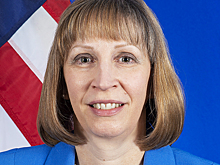 «Ничего из себя не представляет»: политолог о новом после США в РФ Линн Трейси