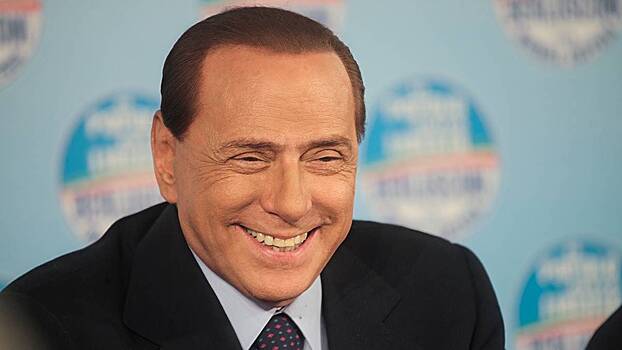 Rai News: Берлускони выписали из больницы после полутора месяцев лечения
